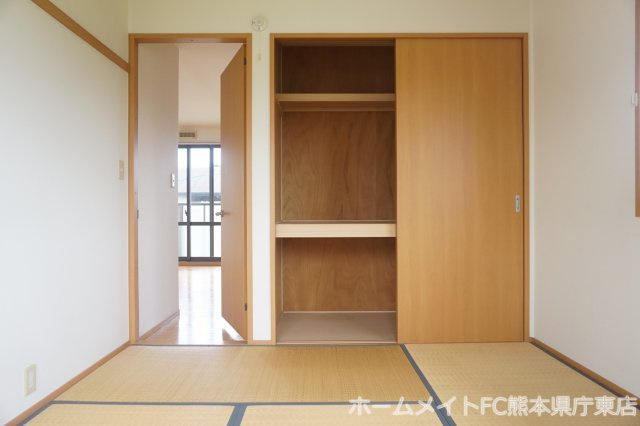 熊本市東区山ノ神２丁目のアパートの収納