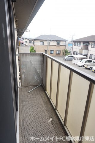 熊本市東区山ノ神２丁目のアパートのバルコニー