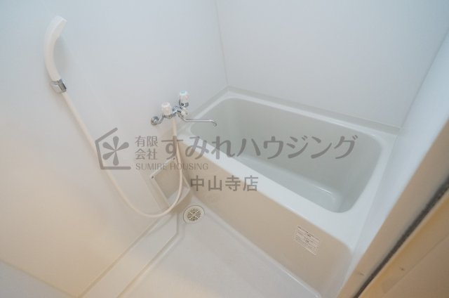 リーガルコート山本駅前の浴室