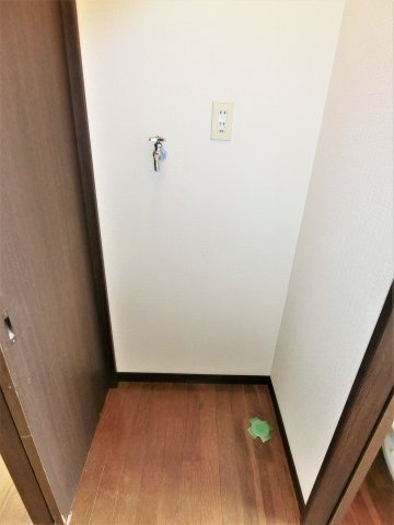 テラス南横川の洗面所