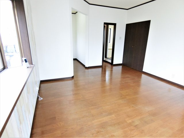 テラス南横川の居間・リビング