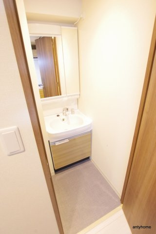 プレサンス梅田2　仲介手数料無料の洗面所