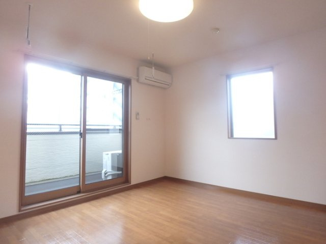 マロン・クレールの居間・リビング|角部屋