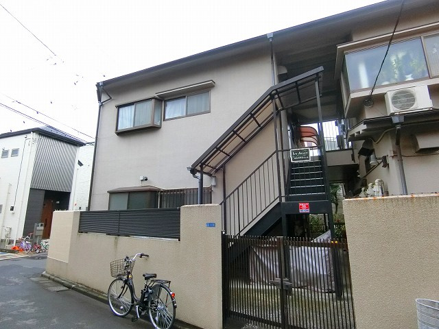 ＩＶＹ　ＡＬＬＥＹの外観
