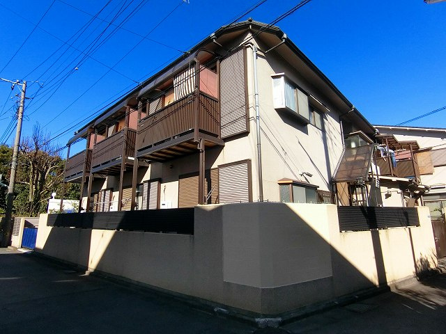 ＩＶＹ　ＡＬＬＥＹの外観