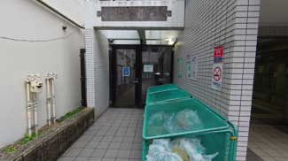 【エントランス】