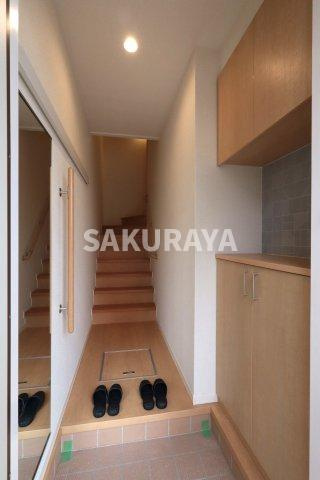 グリーンハーブの玄関|2025年10月撮影。