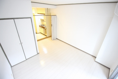 【洋室】 | プルーリオン竹鼻