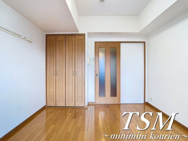 ロータリーマンション香里西之町の居間・リビング