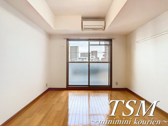 ロータリーマンション香里西之町の居間・リビング