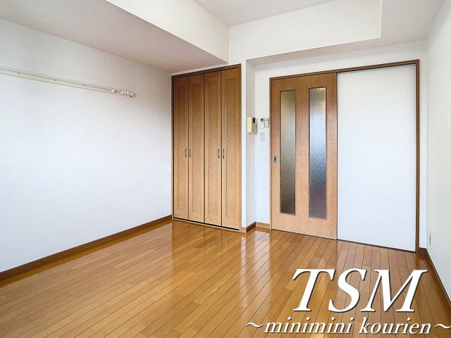 ロータリーマンション香里西之町の居間・リビング