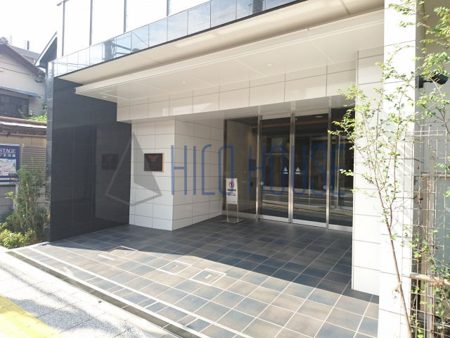 パレステージ本川越のエントランス