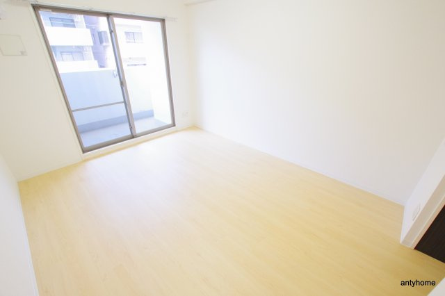 レジュールアッシュJUSO　仲介手数料無料の寝室