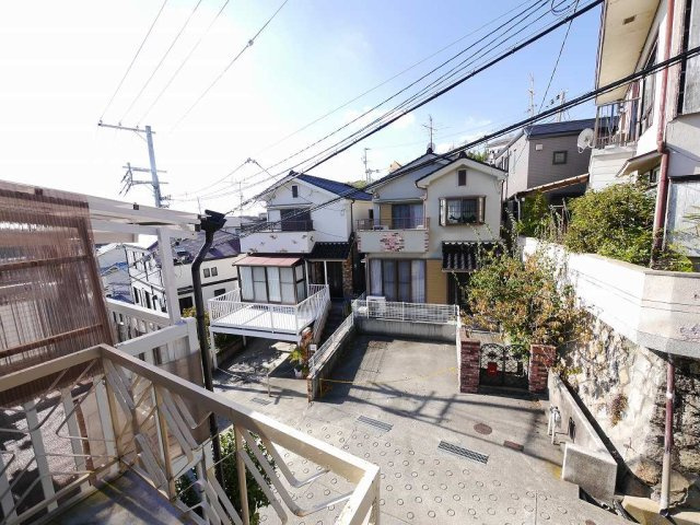 西山町4丁目貸家の展望