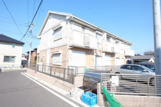 【外観】 | 高台にあり陽当たり通風ともに良好な物件です