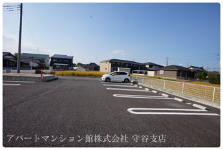 【駐車場】