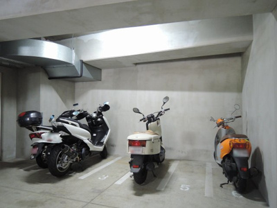 【その他共用部分】 | エルズ新横浜プリズムピラー | バイク置場