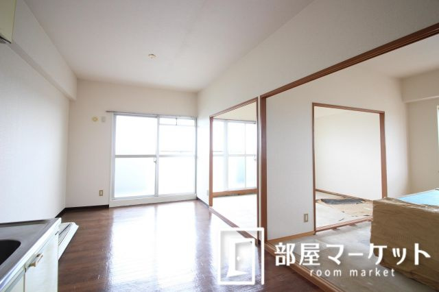 【居間・リビング】 | ファミール朝日 | 同型タイプ