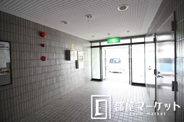 【エントランス】 | ファミール朝日