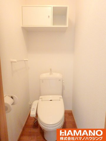 プレステージコートファミーユ館のトイレ|ゆったりとした空間のトイレです。