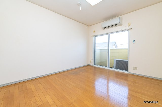 トレイン北堀の居間・リビング|リビング