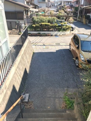 八千代市萱田町　中古戸建の駐車場