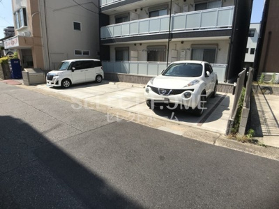 【駐車場】 | ルカーサ岡崎公園