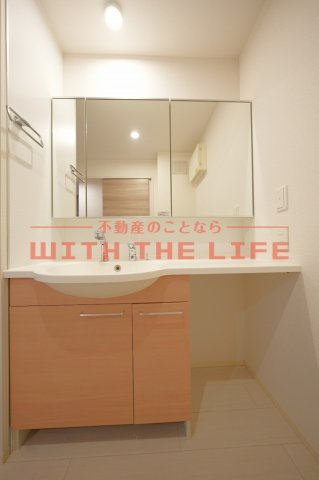 プロシア【10，000円キャッシュバック対象物件】の独立洗面台|独立洗面台、朝の身支度には欠かせません