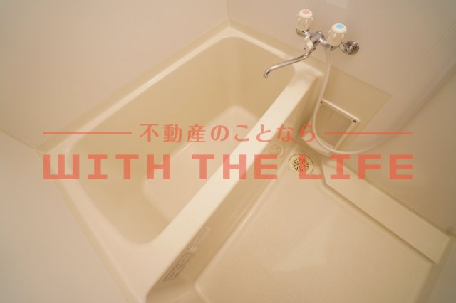 リブレア御井町【キャッシュバック対象物件】の浴室|落ち着いた空間のお風呂です