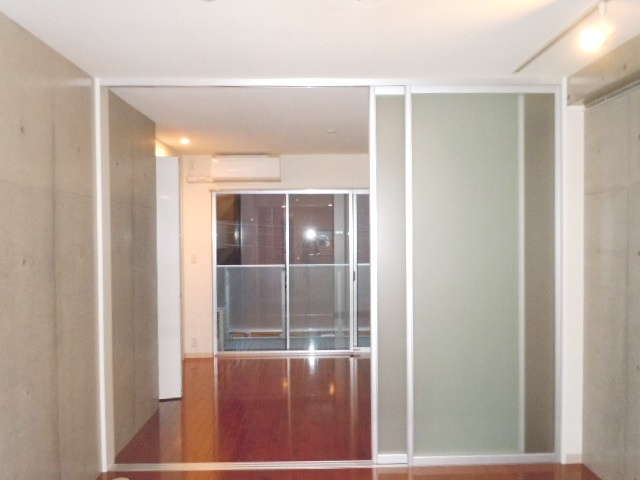 【洋室】 | ラフィナート嶋