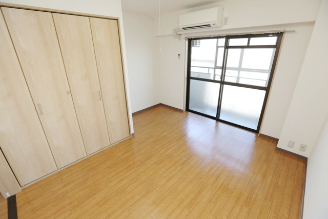 【寝室】 | 第11関根マンション