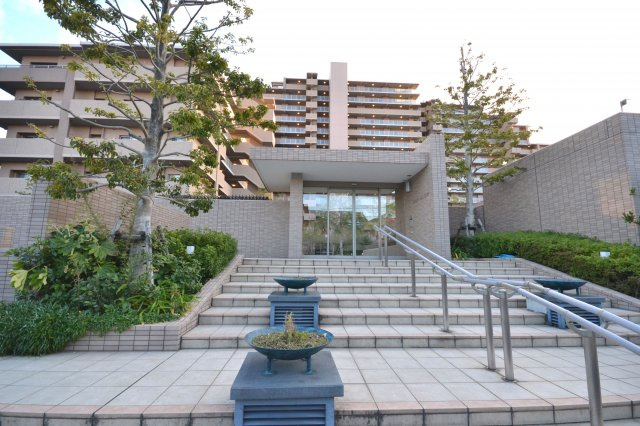 サウスオールシティ レフトウィングの外観