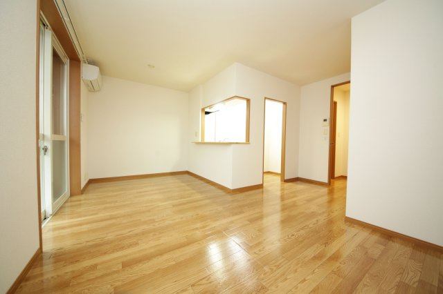 エバーレジデンスの居間・リビング