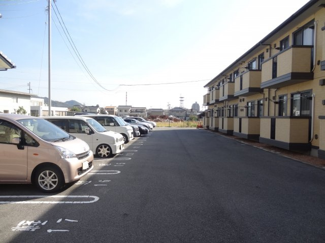 Kanarienの駐車場