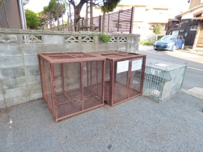 【その他共用部分】 | ＹＫビル | 敷地内ゴミ置場♪コンテナタイプで動物に荒らされにくいです！