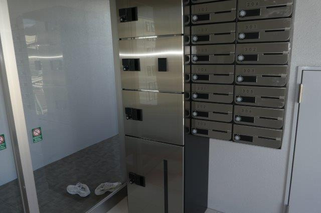 小田郡矢掛町西川面の賃貸マンションのその他共用部分|宅配ボックス