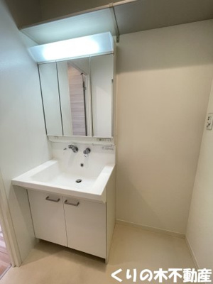 【洗面所】 | シャーメゾンエミネンス A棟 | 同タイプのお部屋です（現況を優先します）