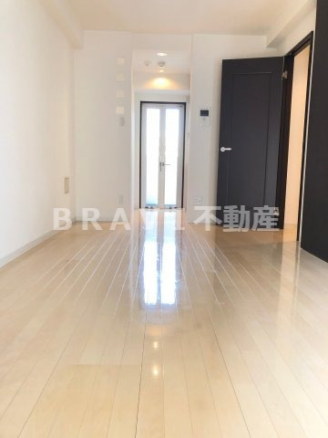 サムティ難波グレイス　BRAVI不動産の居間・リビング|【サムティ難波グレイス】居間です