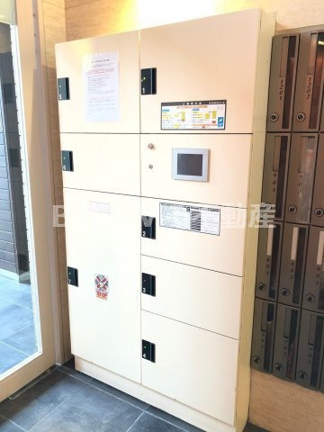 サムティ難波グレイス　BRAVI不動産の設備|【サムティ難波グレイス】宅配ボックス