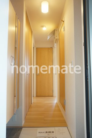 ルラーシュカーサの玄関