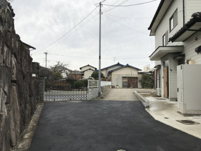 【前面道路含む現地写真】 | プライバシー×日当り　五郎丸1区画分譲地