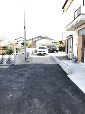 【前面道路含む現地写真】 | プライバシー×日当り　五郎丸1区画分譲地