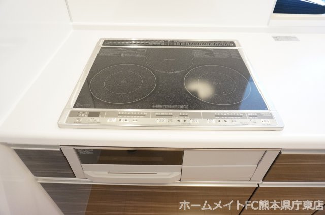熊本市東区長嶺東５丁目のアパートのキッチン