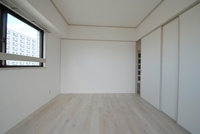 ブランビルの洋室