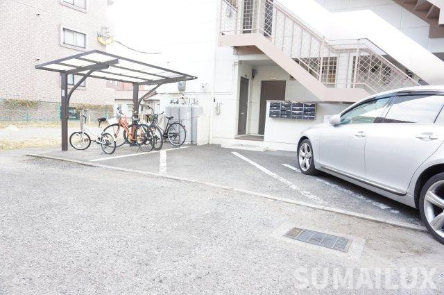 熊本市中央区渡鹿５丁目の賃貸マンションの駐車場