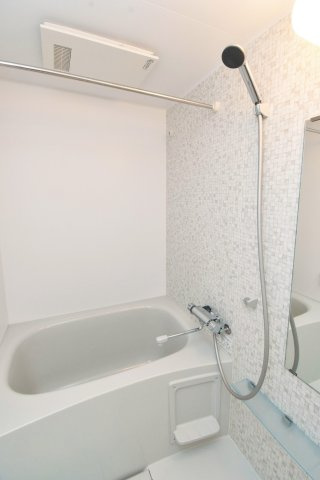 サヴォイラルカンジュ　2階の浴室|別号室のものになります。現状優先。