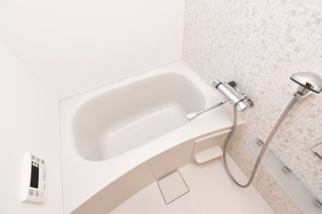 サヴォイラルカンジュ　2階の浴室|別号室のものになります。現状優先。