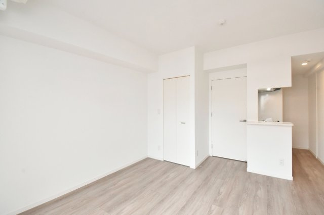 サヴォイラルカンジュ　2階の居間・リビング|別号室のものになります。現状優先。