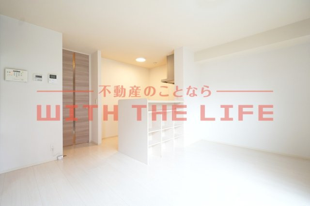 ブルースター【キャッシュバック対象物件】の居間・リビング|使いやすいリビングです
