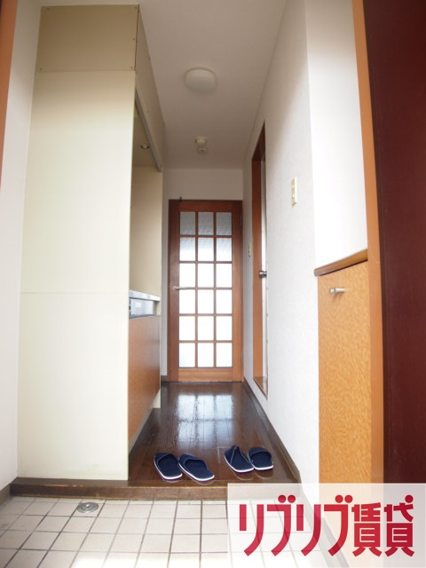 フォーヴァレービルの玄関